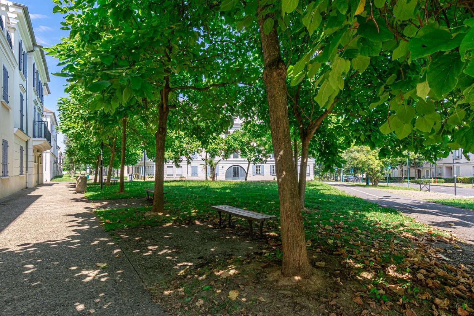 Apartment Sweet Magny-le-Hongre