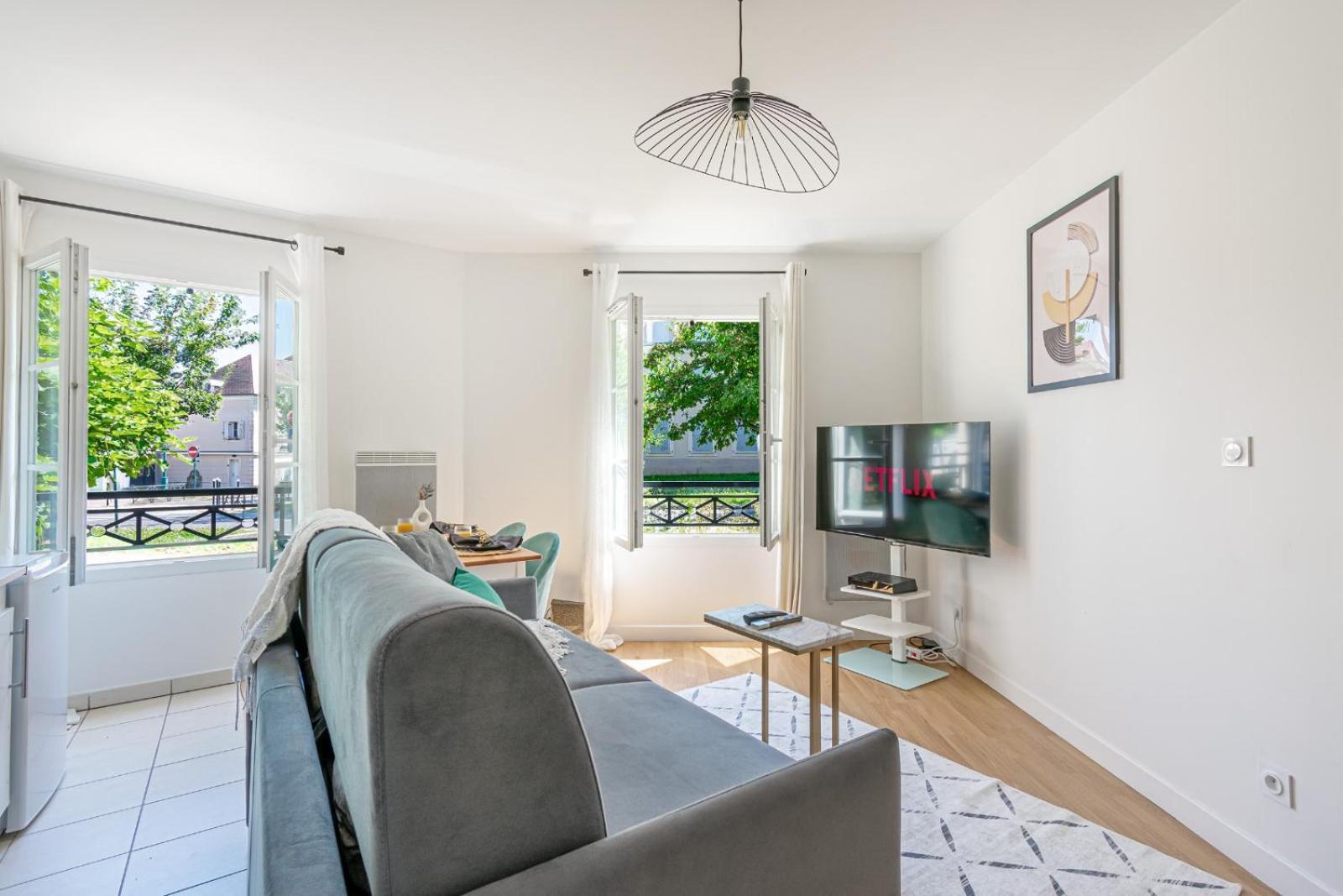 Sweet Apartment *